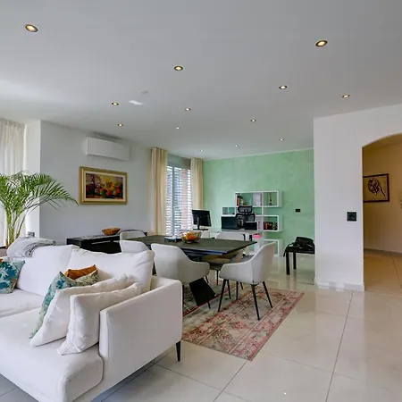 Panoramic Loft 8min Walk To Center - Happy Apartment Lugano
