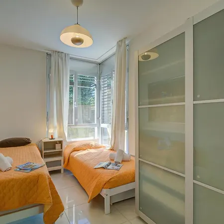 Panoramic Loft 8min Walk To Center - Happy Apartment